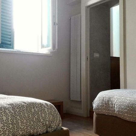 Appartamento Moderno In Centro Storico Lucca Buitenkant foto