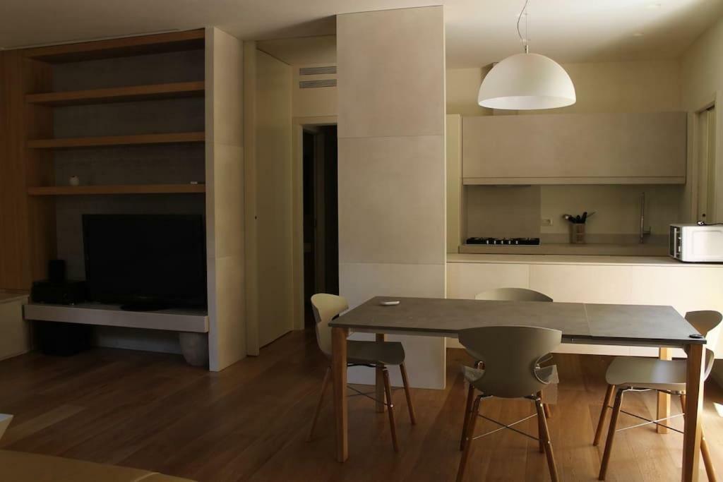Appartamento Moderno In Centro Storico Lucca Buitenkant foto
