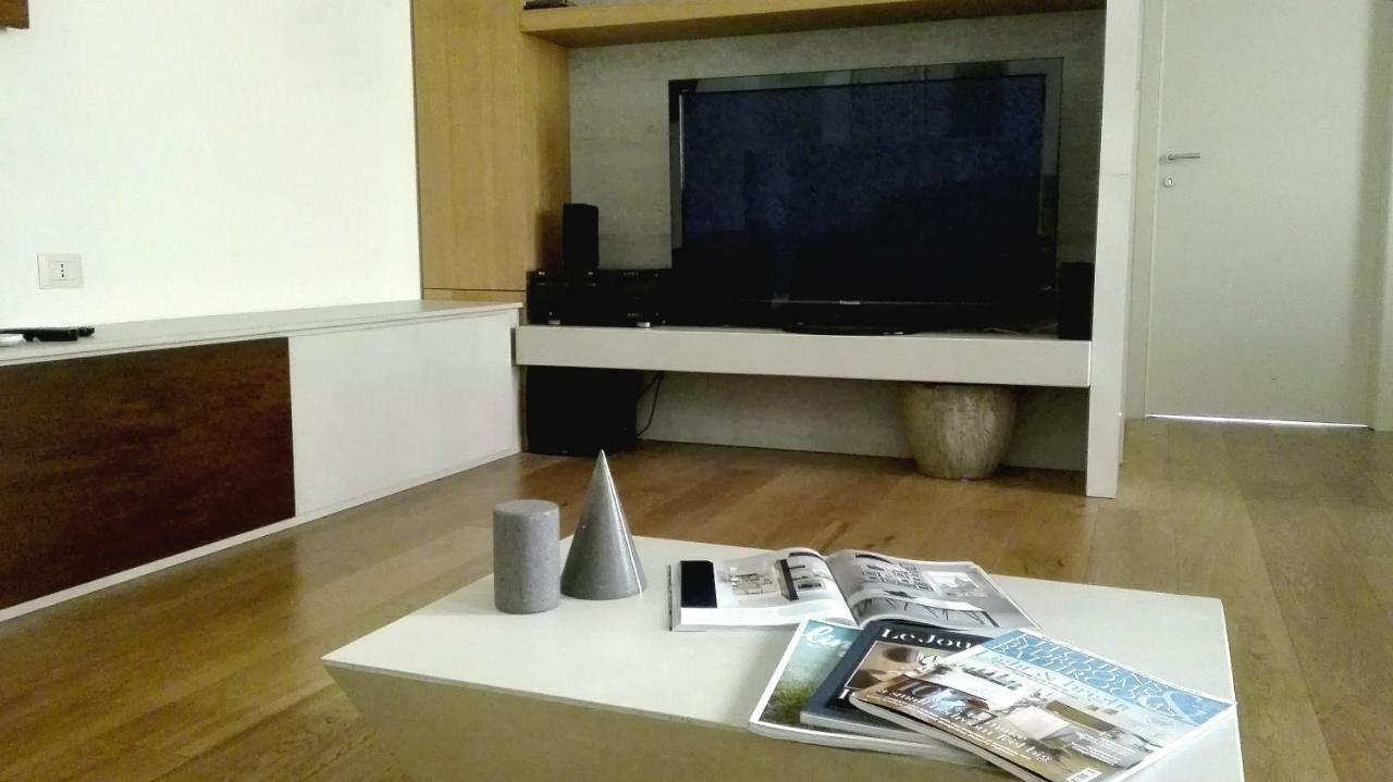 Appartamento Moderno In Centro Storico Lucca Buitenkant foto